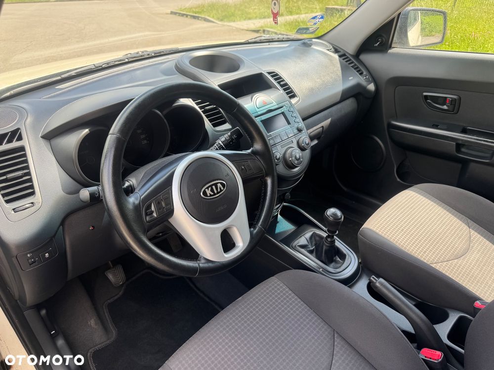 Kia Soul 1.6 M - 10