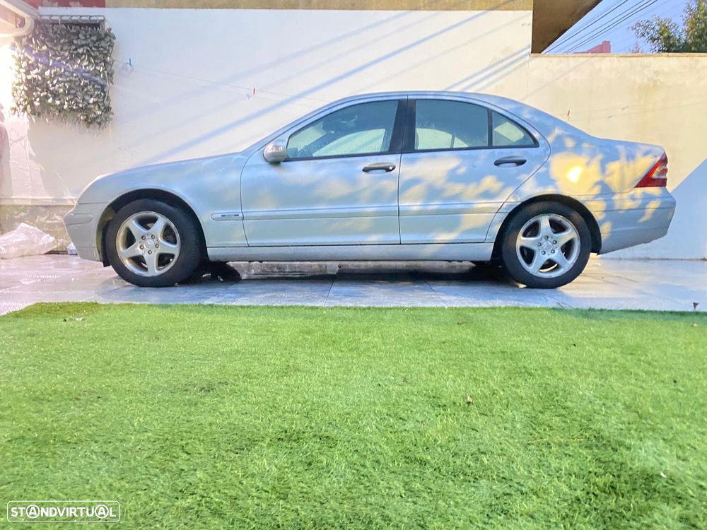 Mercedes-Benz C 220 CDi Classic - 16