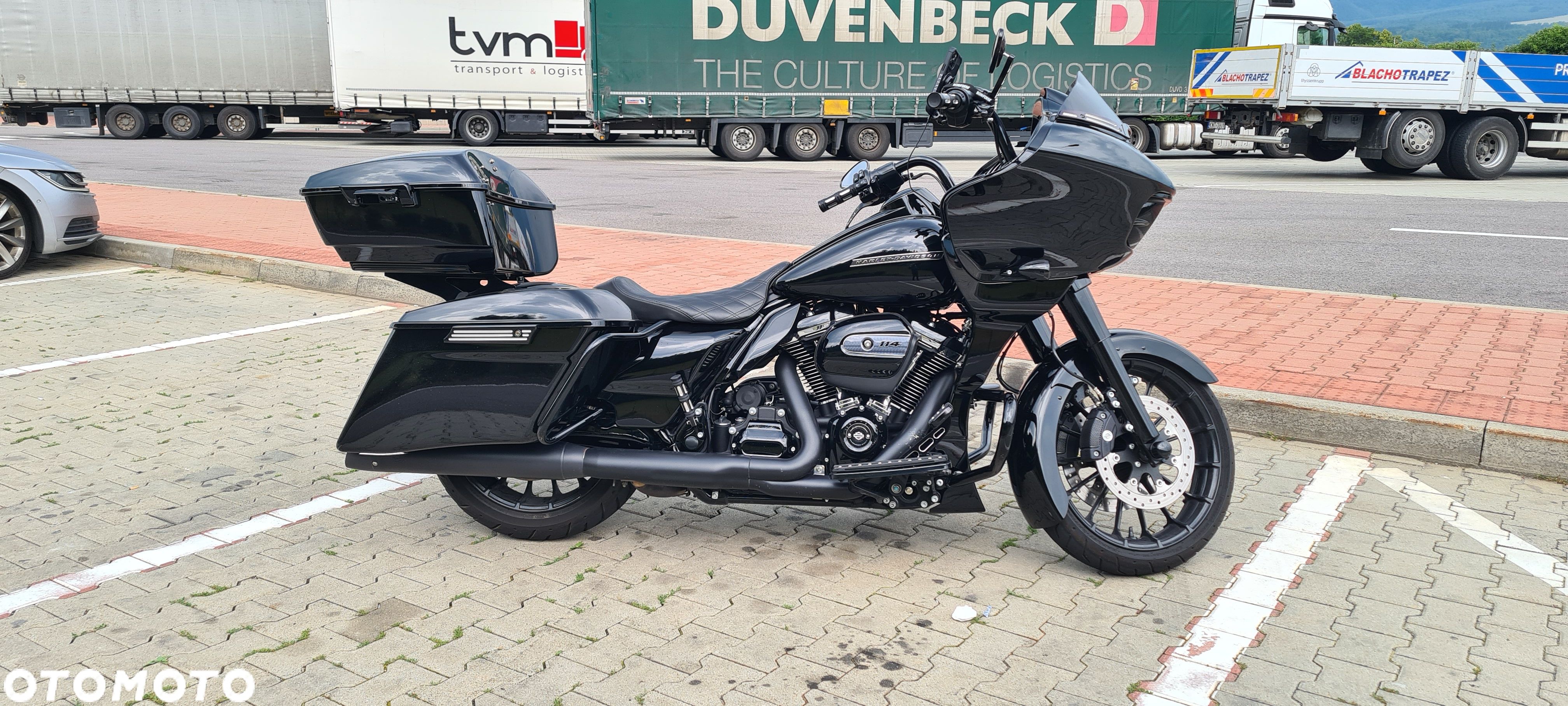 Harley-Davidson Touring Road Glide - 1
