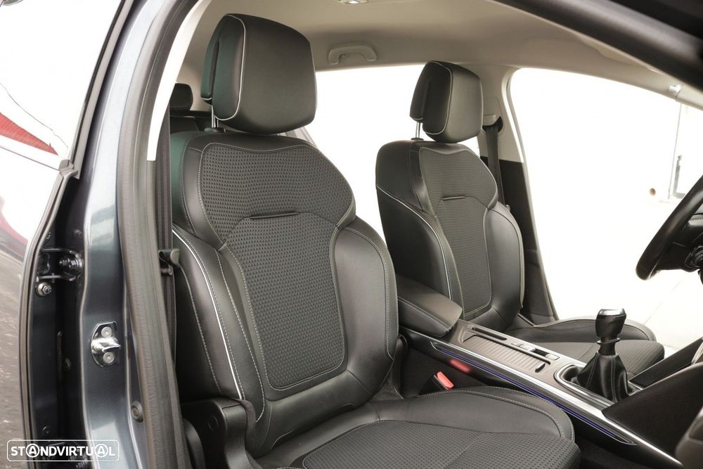 Renault Mégane Sport Tourer 1.5 Blue dCi Bose Edition - 24