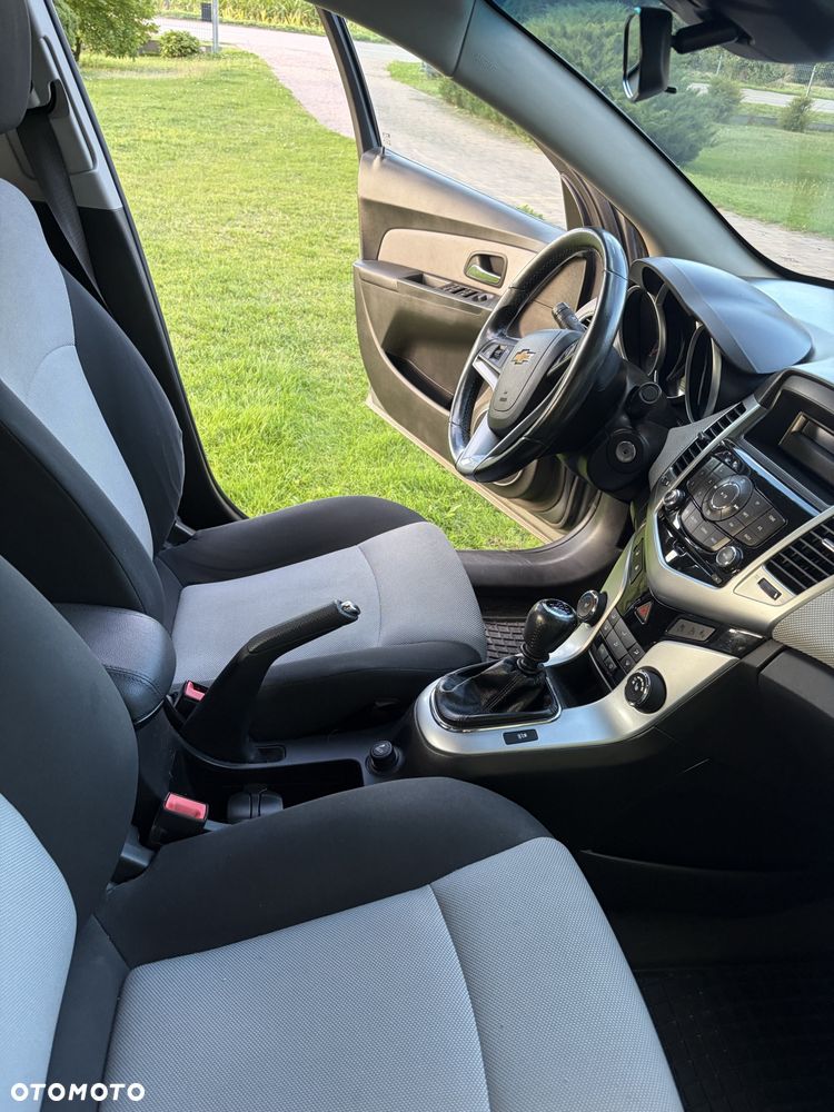 Chevrolet Cruze - 3