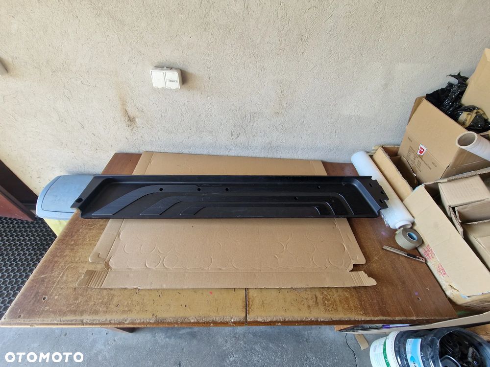 STOPIEŃ PRÓG PRAWY MERCEDES SPRINTER 907 A9106861500