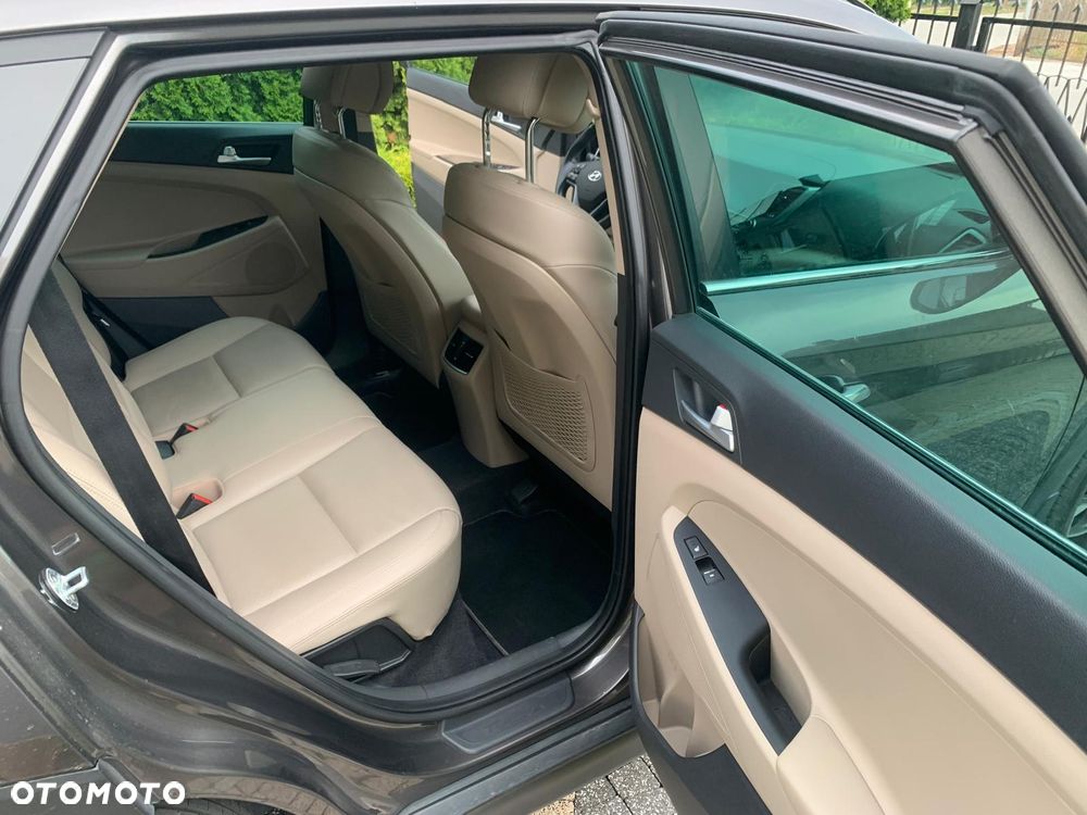 Hyundai Tucson 1.7 CRDI BlueDrive Style 2WD DCT - 21