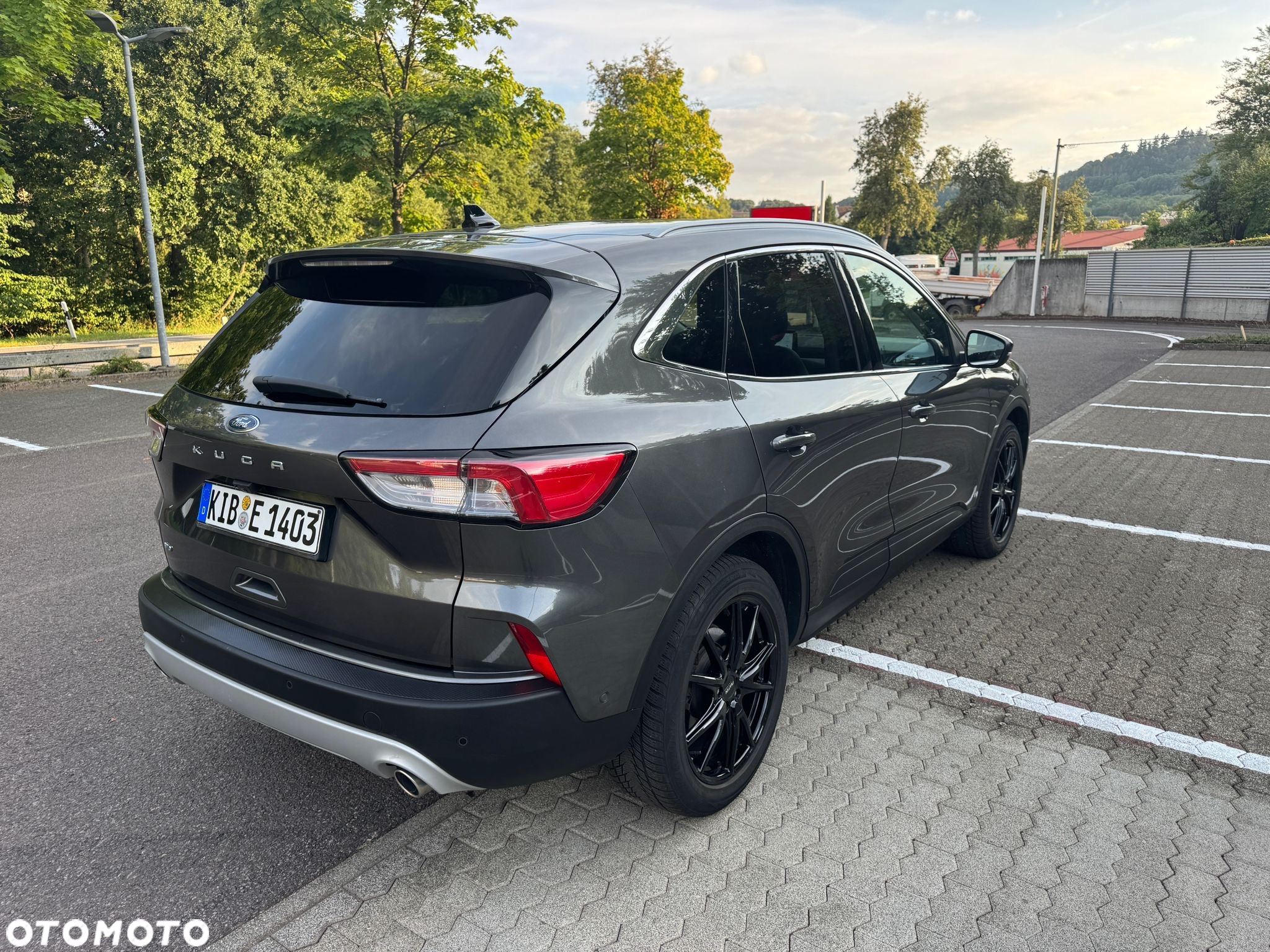 Ford Kuga 2.0 EcoBlue 4x4 TITANIUM - 8