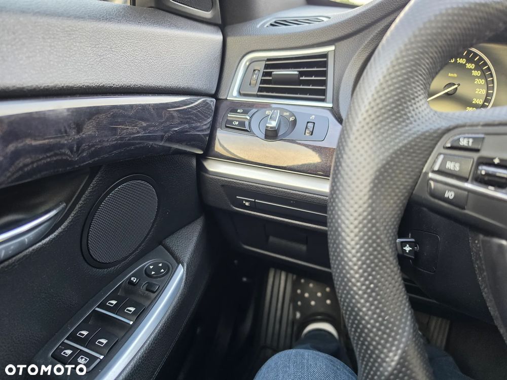 BMW 5GT - 15