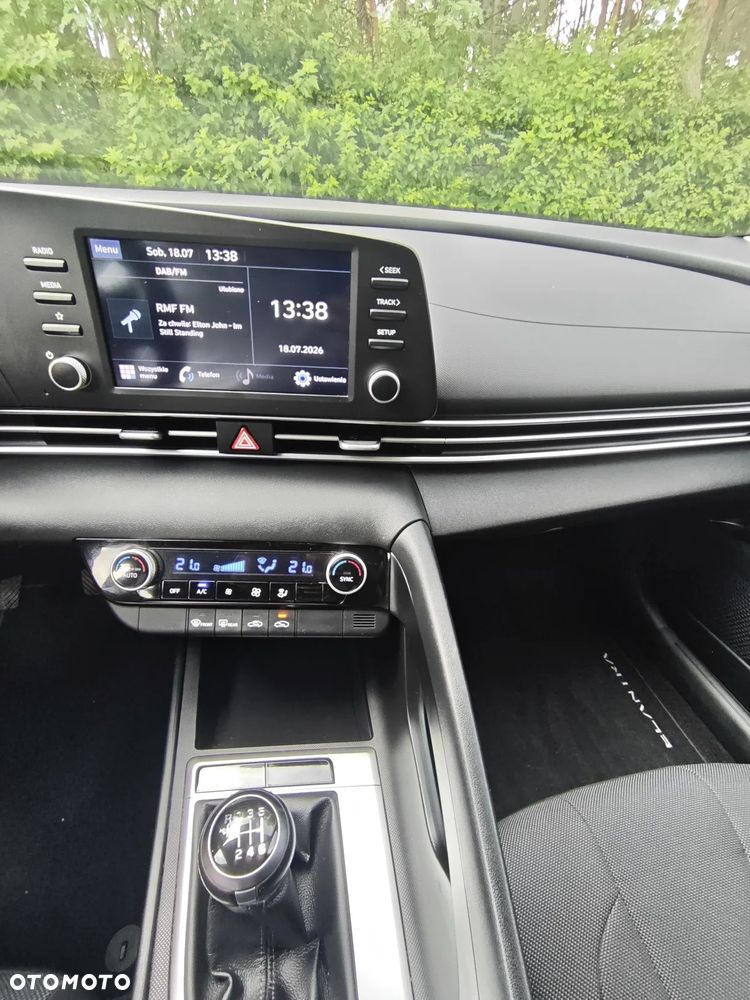 Hyundai Elantra 1.6 Modern - 15