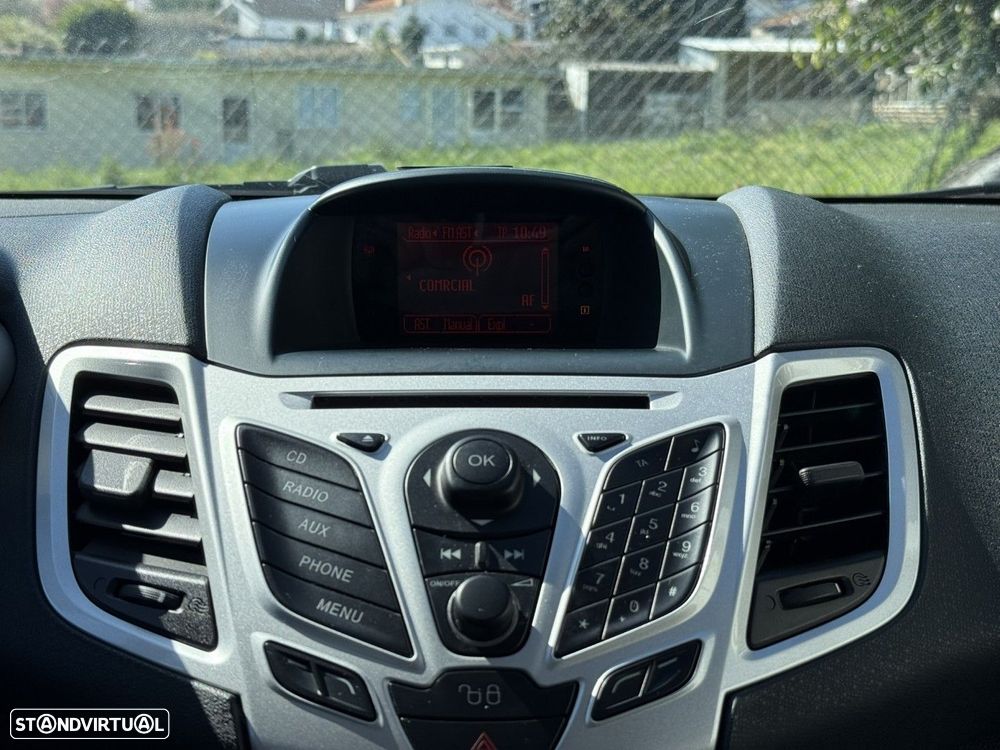 Ford Fiesta 1.25 Titanium - 9