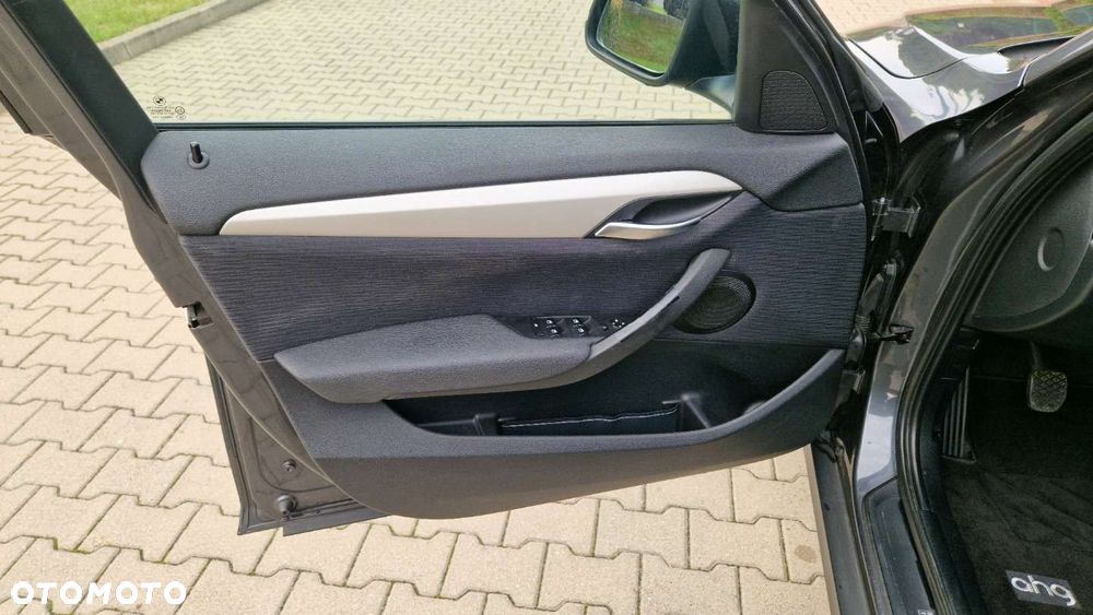 BMW X1 - 10