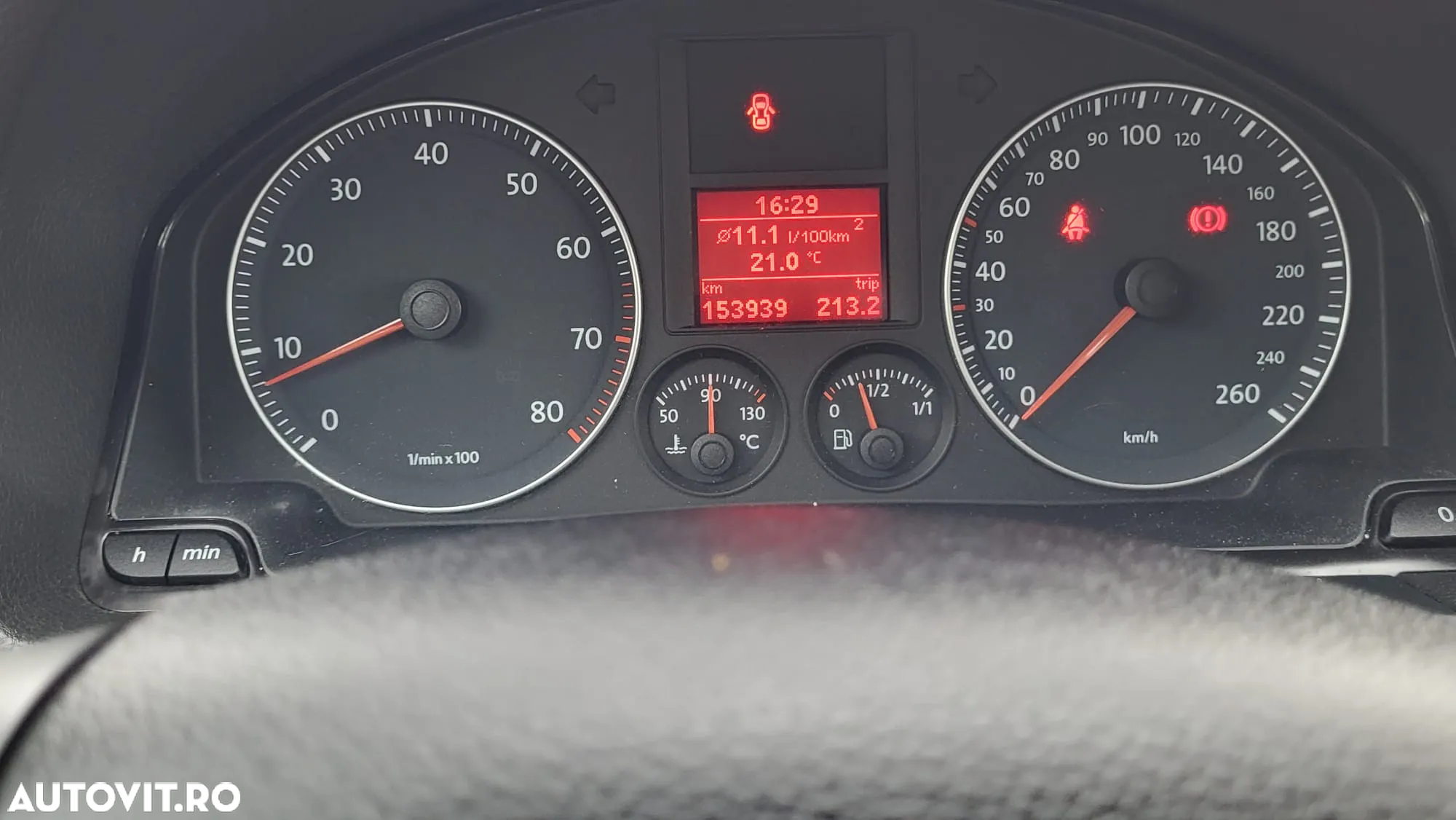 Volkswagen Golf - 10