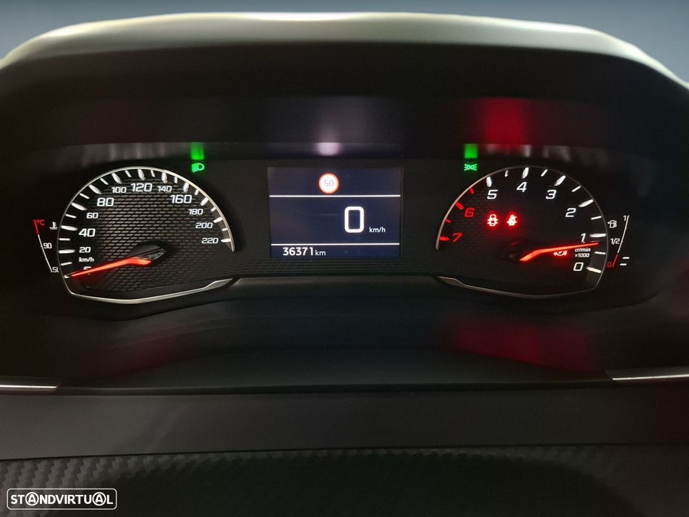 Peugeot 2008 1.2 PureTech Active - 18