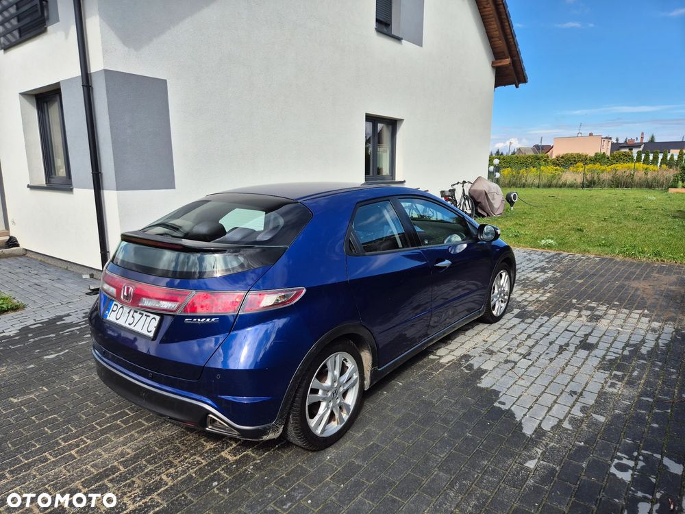 Honda Civic 1.8 Executive - 11