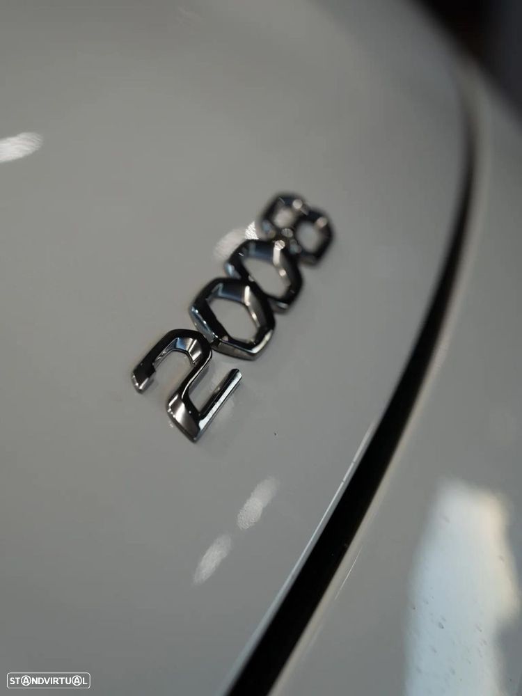Peugeot e-2008 GT - 8