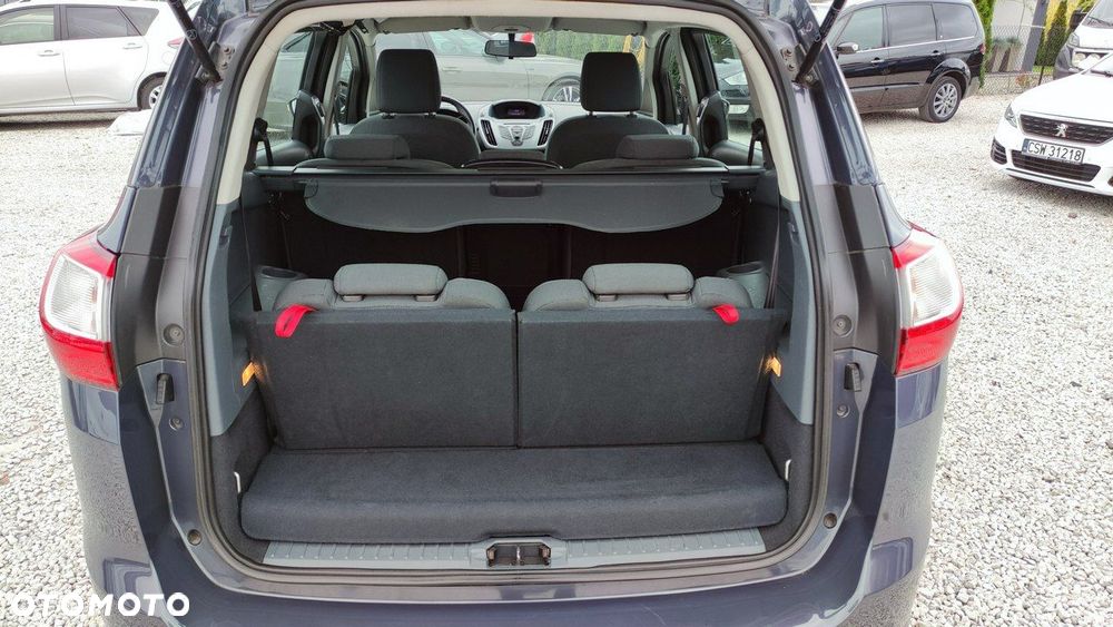 Ford Grand C-MAX - 23