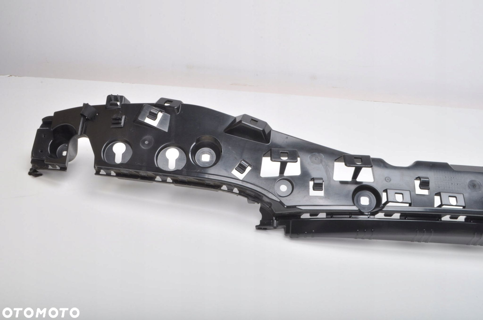TOYOTA SUPRA MK5 ŚLIZG ZDERZAKA TYŁ TYLNY 23R 8811345 - 2