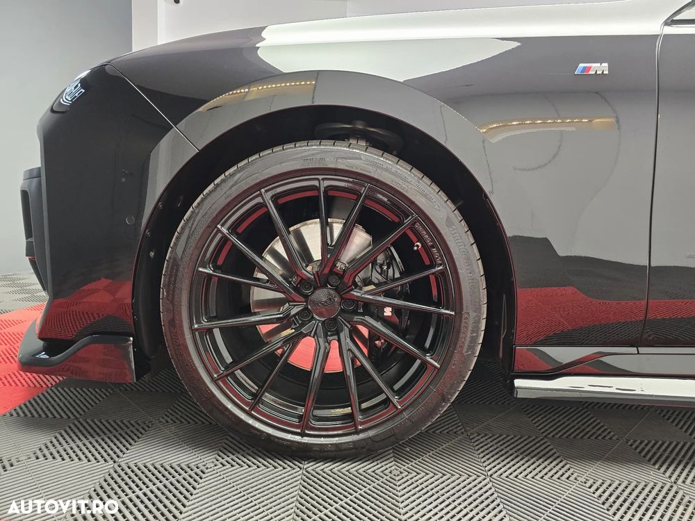 BMW Seria 7 740d xDrive MHEV - 12