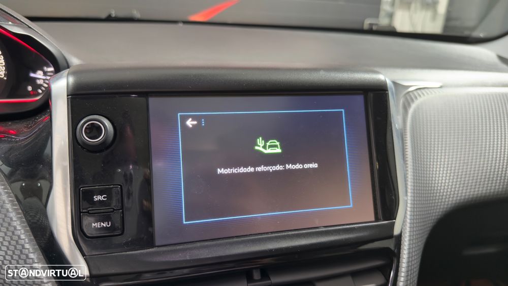 Peugeot 2008 1.2 PureTech GT Line - 31