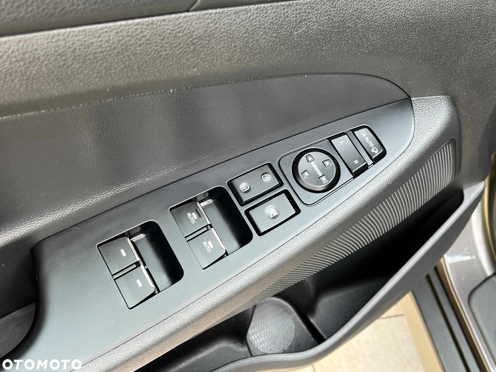 Hyundai Tucson 1.6 CRDi Comfort 2WD - 37