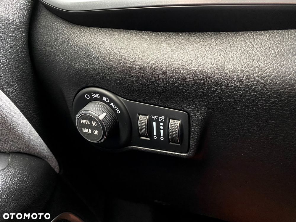 Jeep Compass - 29
