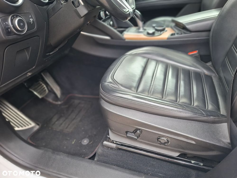 Alfa Romeo Stelvio 2.0 Turbo First Edition Q4 - 17