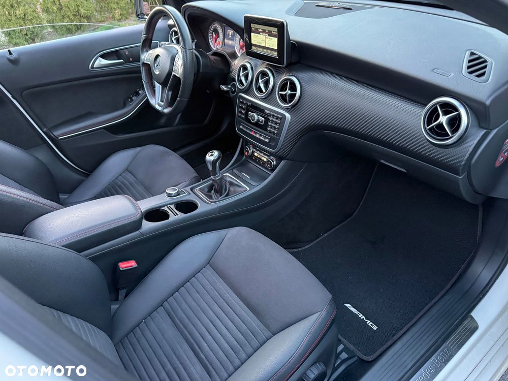 Mercedes-Benz Klasa A 180 AMG Line - 22