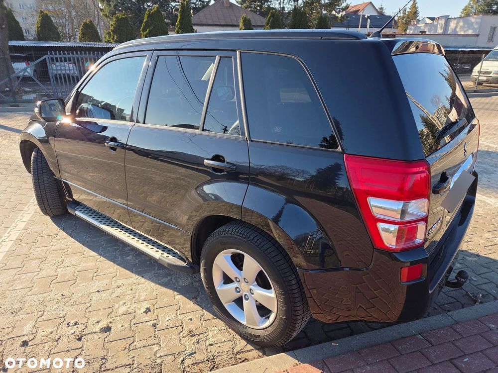Suzuki Grand Vitara 2.4 De Luxe EU5 - 2