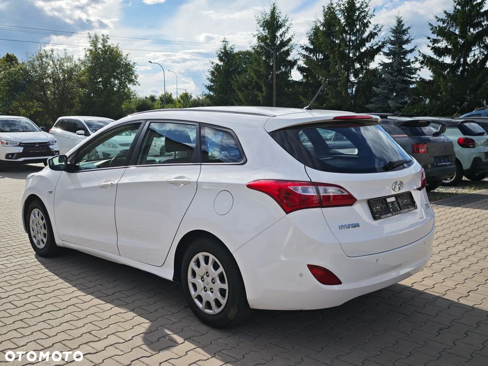 Hyundai i30 1.4 Classic - 10
