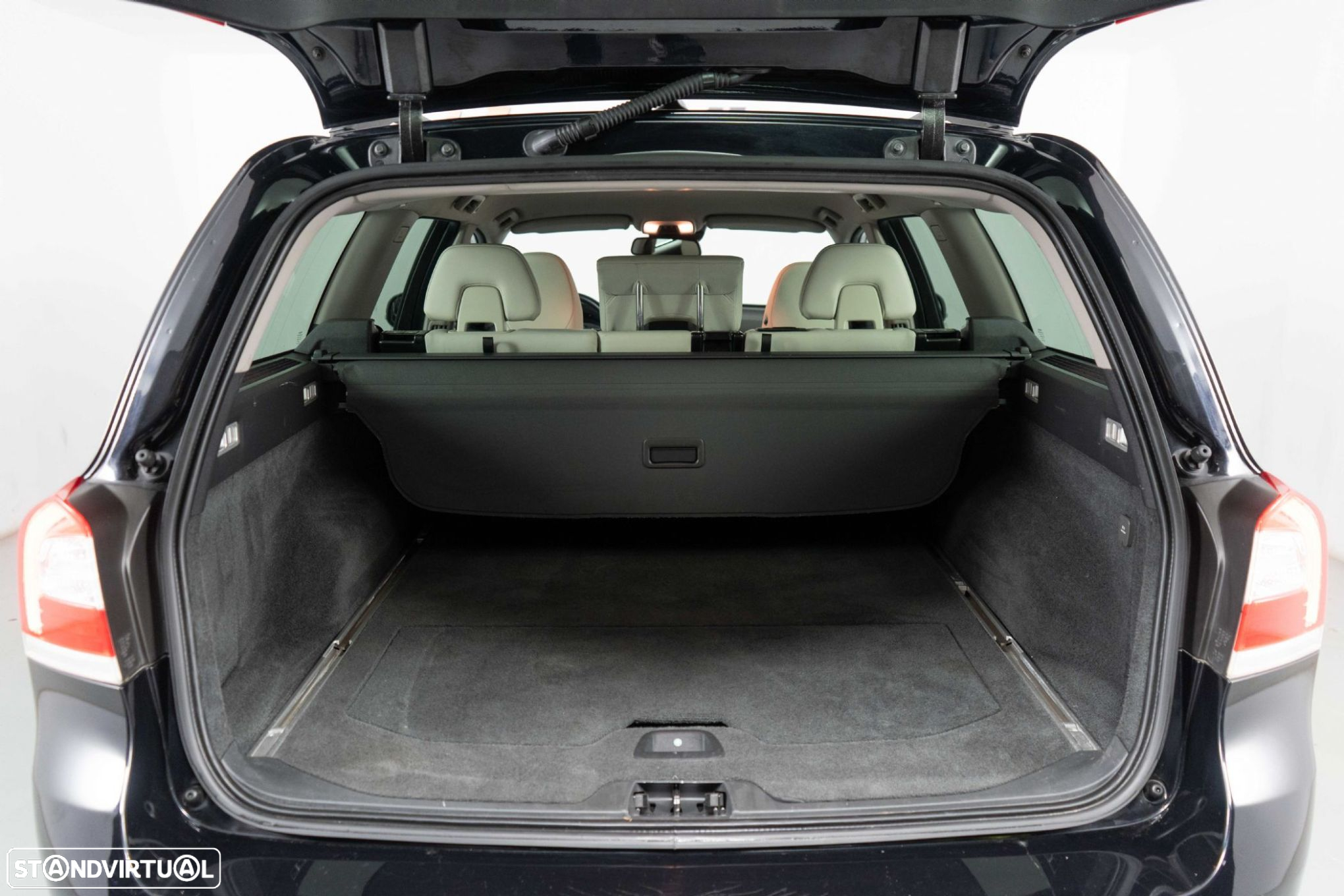 Volvo V70 1.6 D2 Drive Momentum Start/Stop - 12