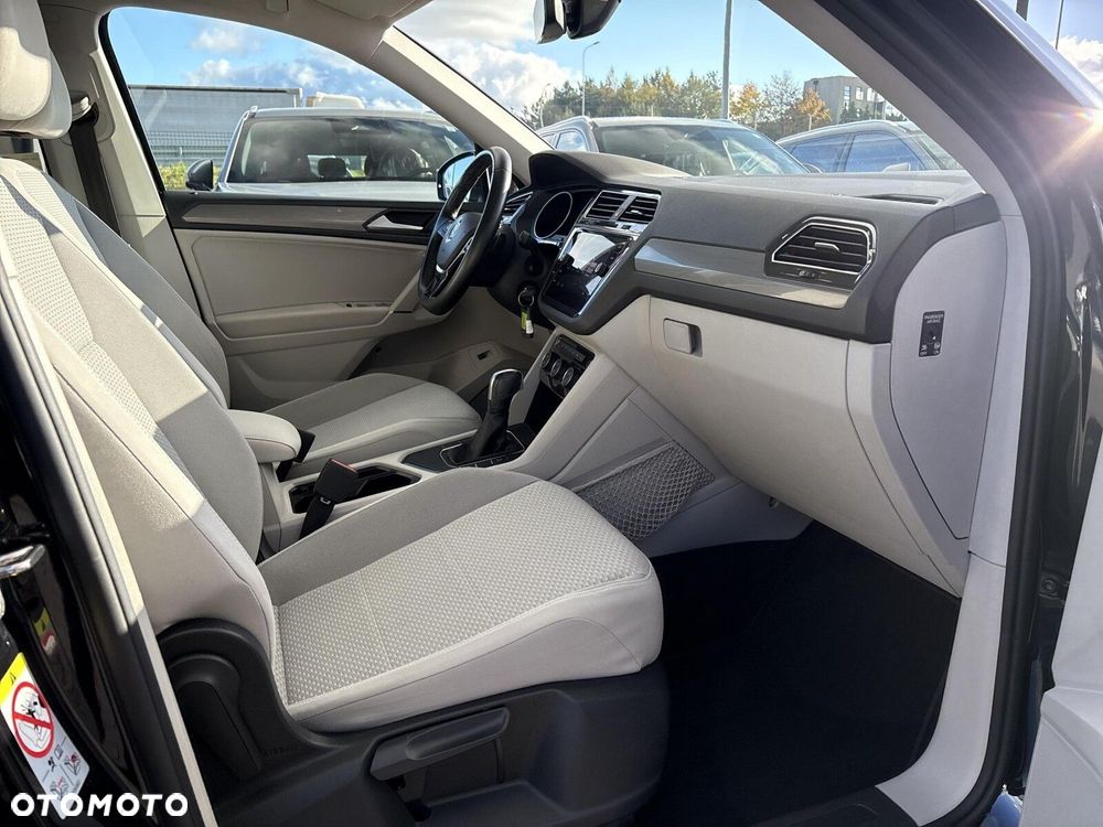 Volkswagen Tiguan - 9