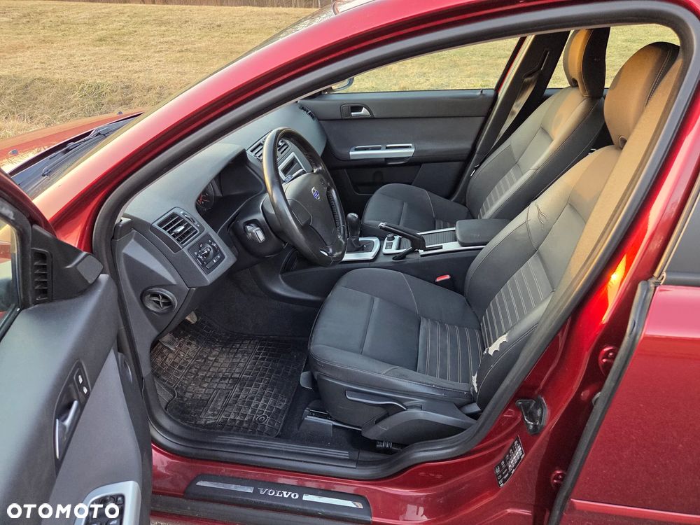 Volvo V50 1.6D DPF DRIVe - 9