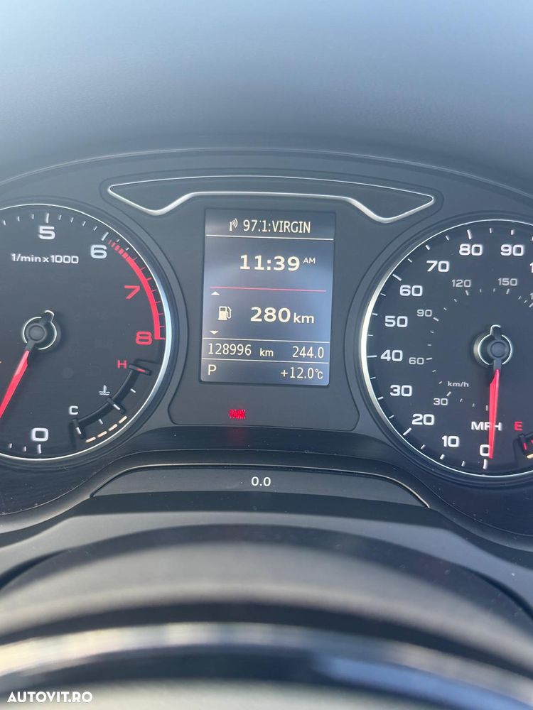 Audi A3 1.8 TFSI Stronic Ambiente - 32