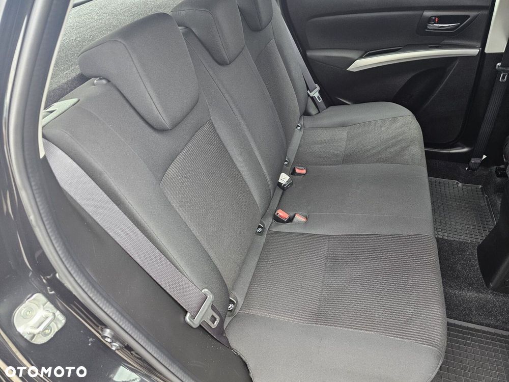 Suzuki SX4 S-Cross 1.0 T Comfort - 15