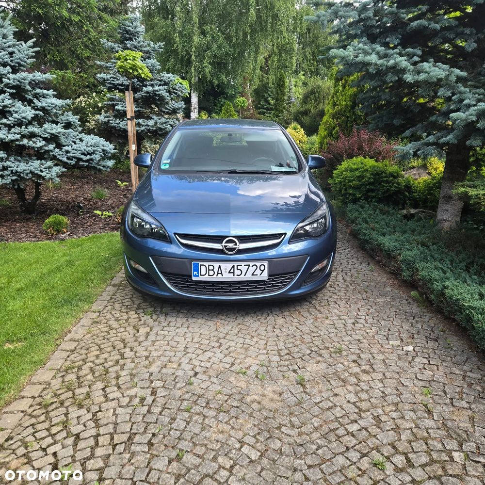 Opel Astra 1.4 Turbo - 4