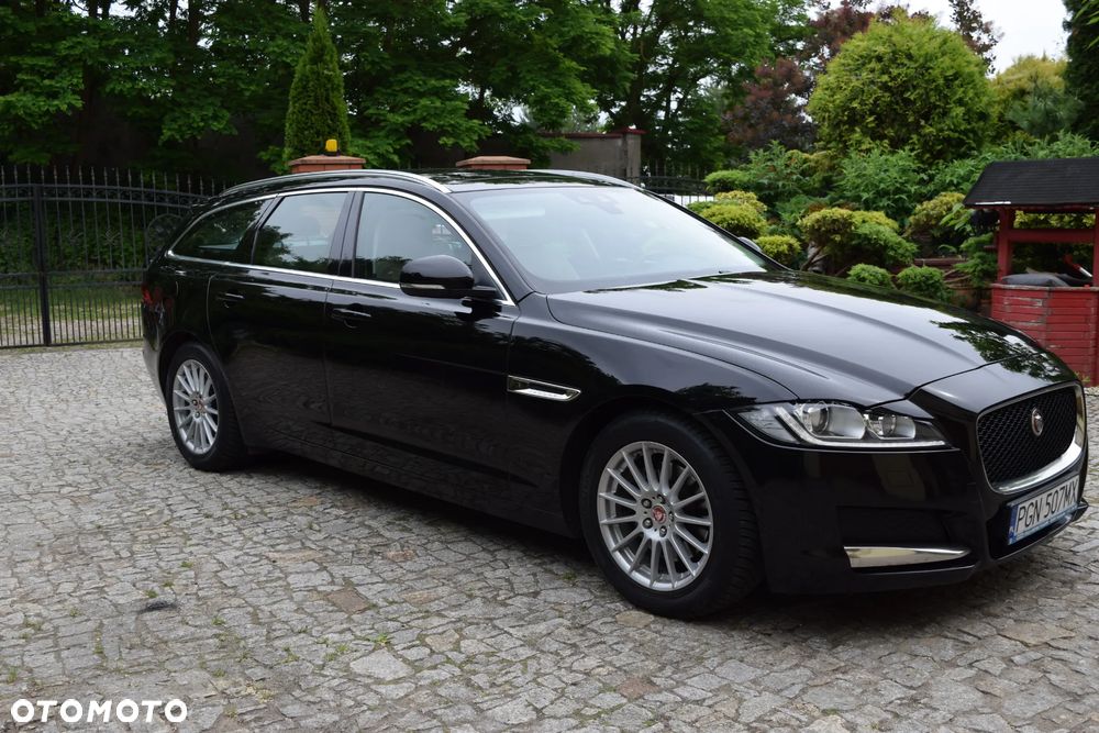 Jaguar XF 20d Prestige - 9