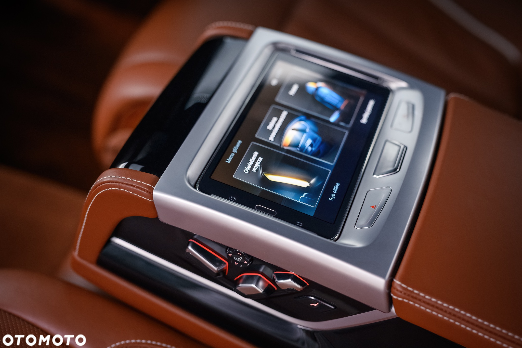 BMW Seria 7 750i - 21