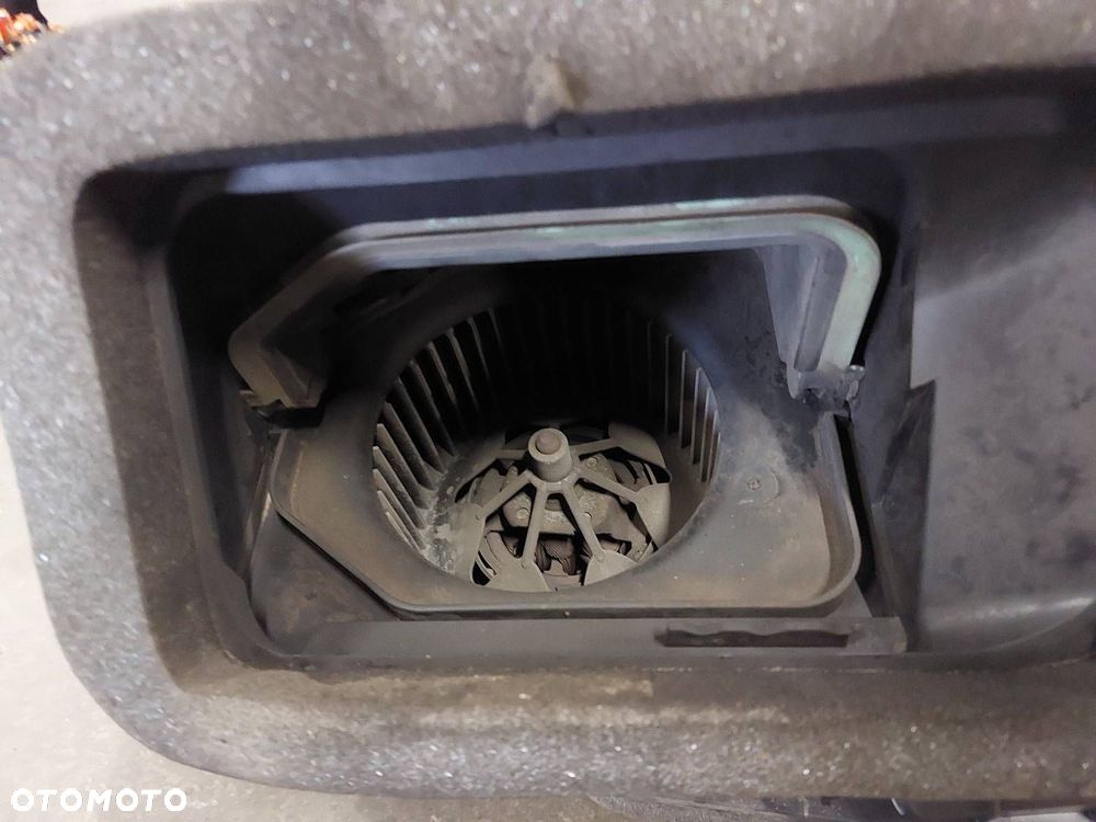 OBUDOWA NAGRZEWNICY KOMPLETNA DMUCHAWA TOURAN I EU - 4