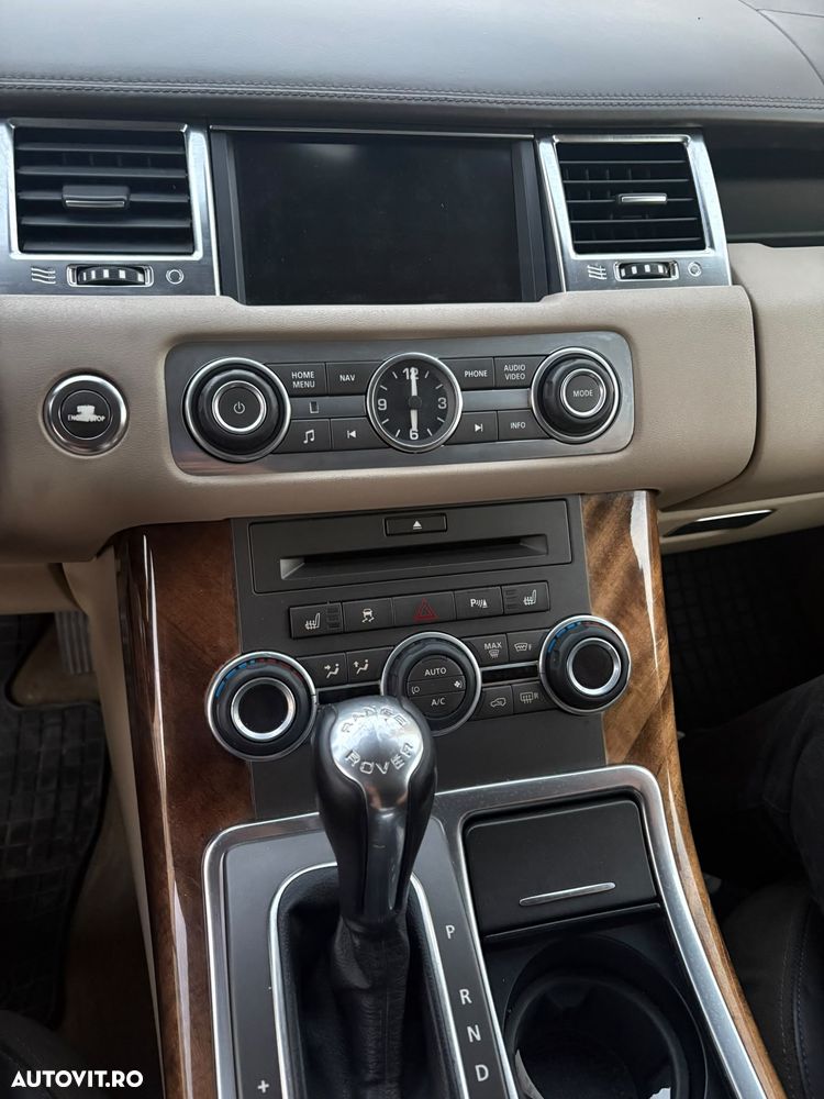 Land Rover Range Rover Sport 3.0 TDV6 HSE - 12