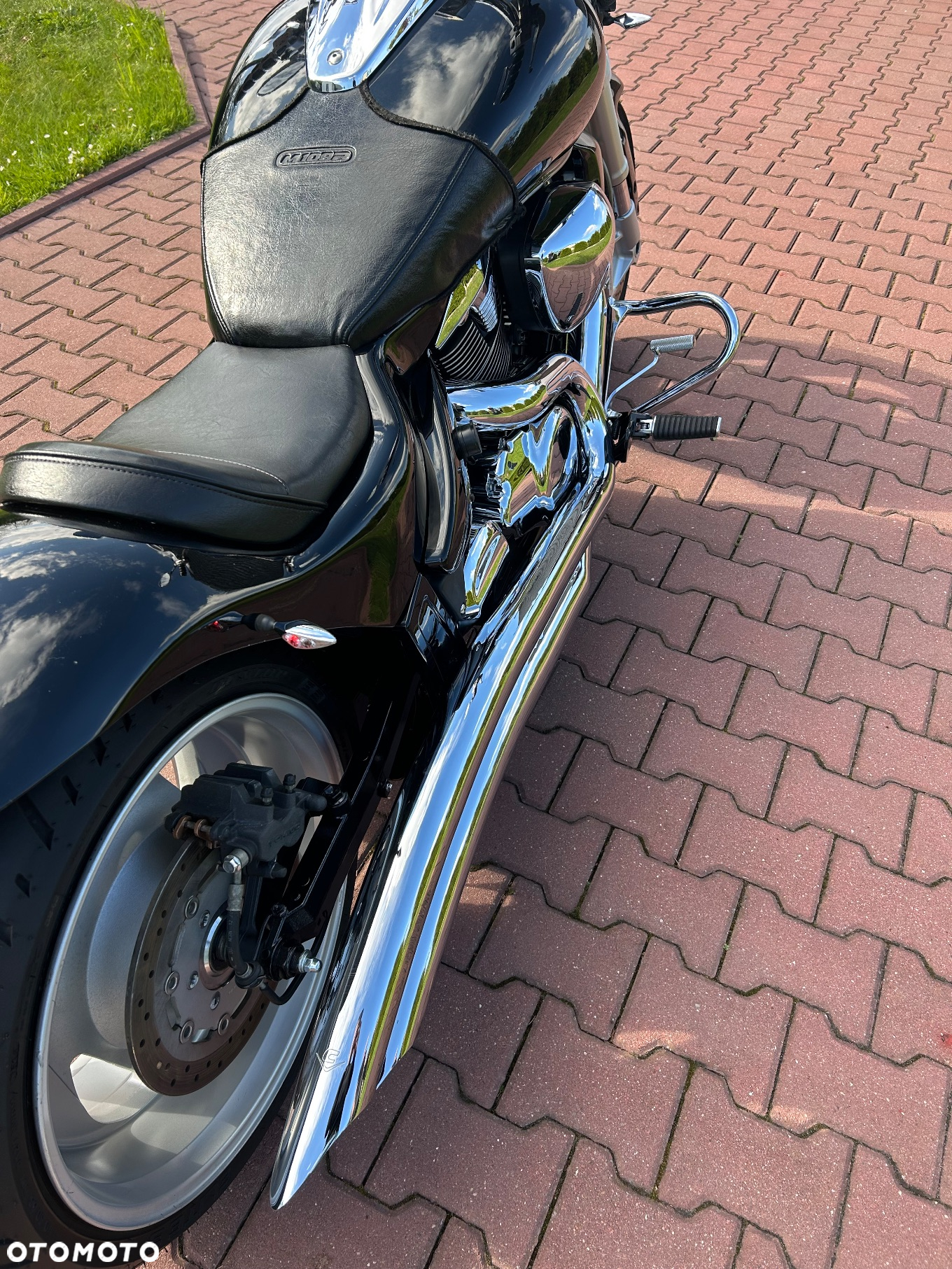 Suzuki Intruder - 7