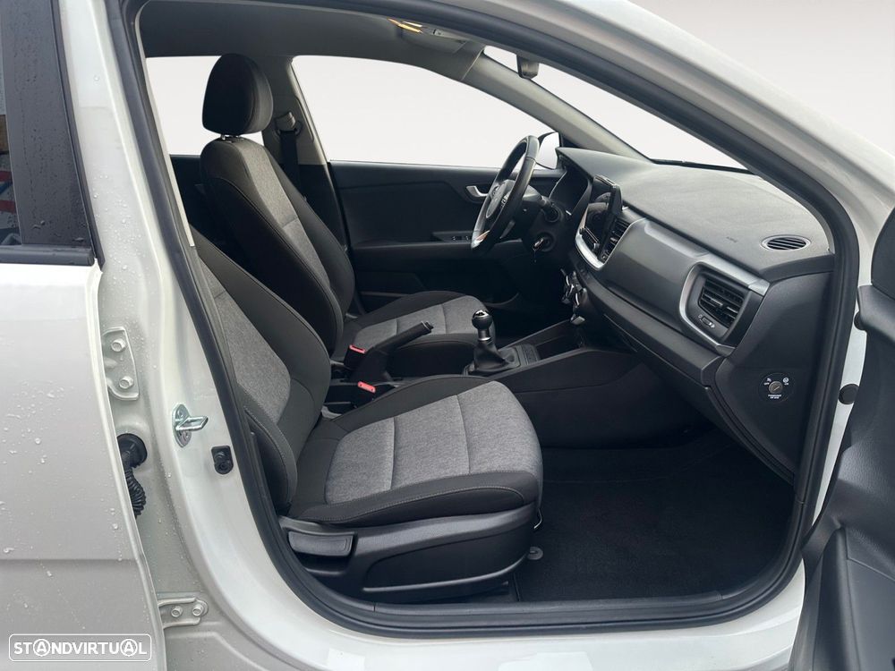 Kia Stonic 1.2 MPi Dynamic - 15