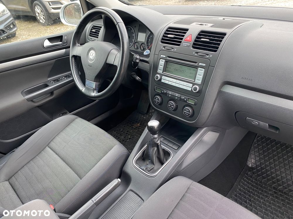 Volkswagen Golf 1.6 United - 24