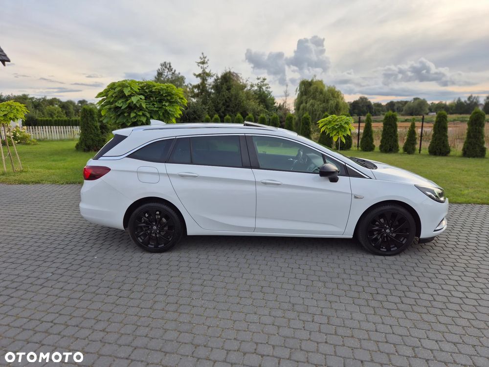 Opel Astra 1.6 D (CDTI) Dynamic - 24