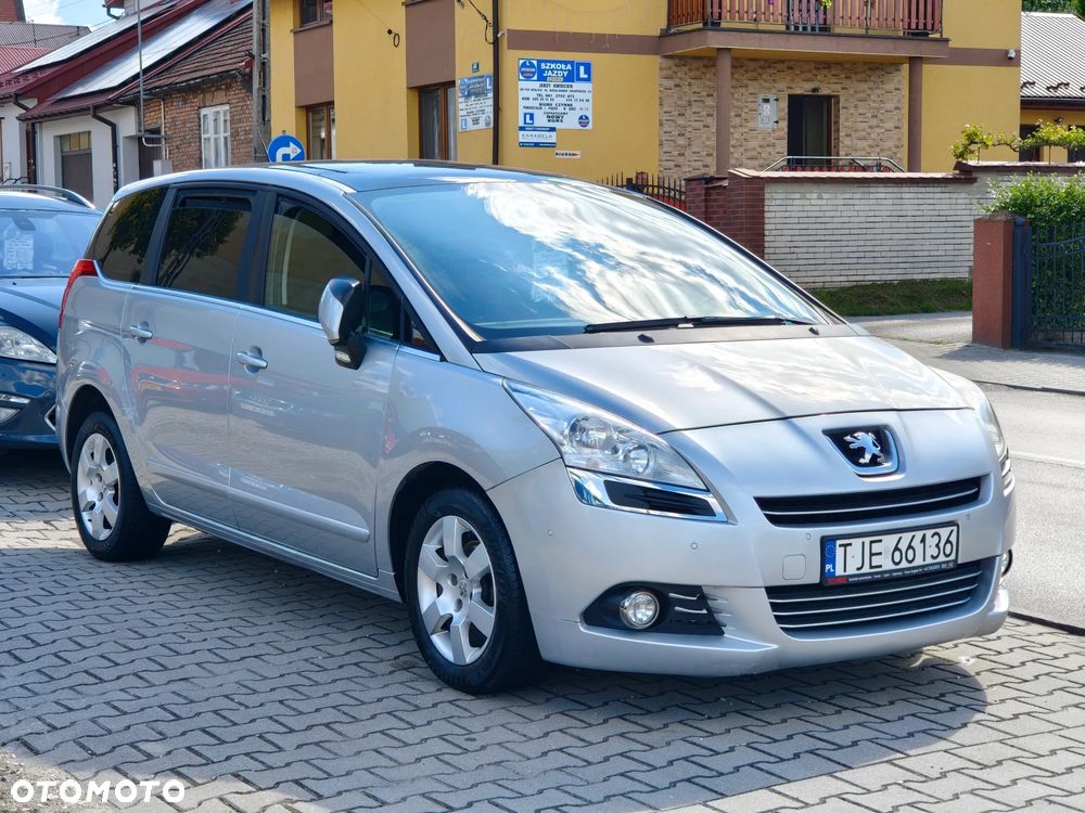 Peugeot 5008 - 3