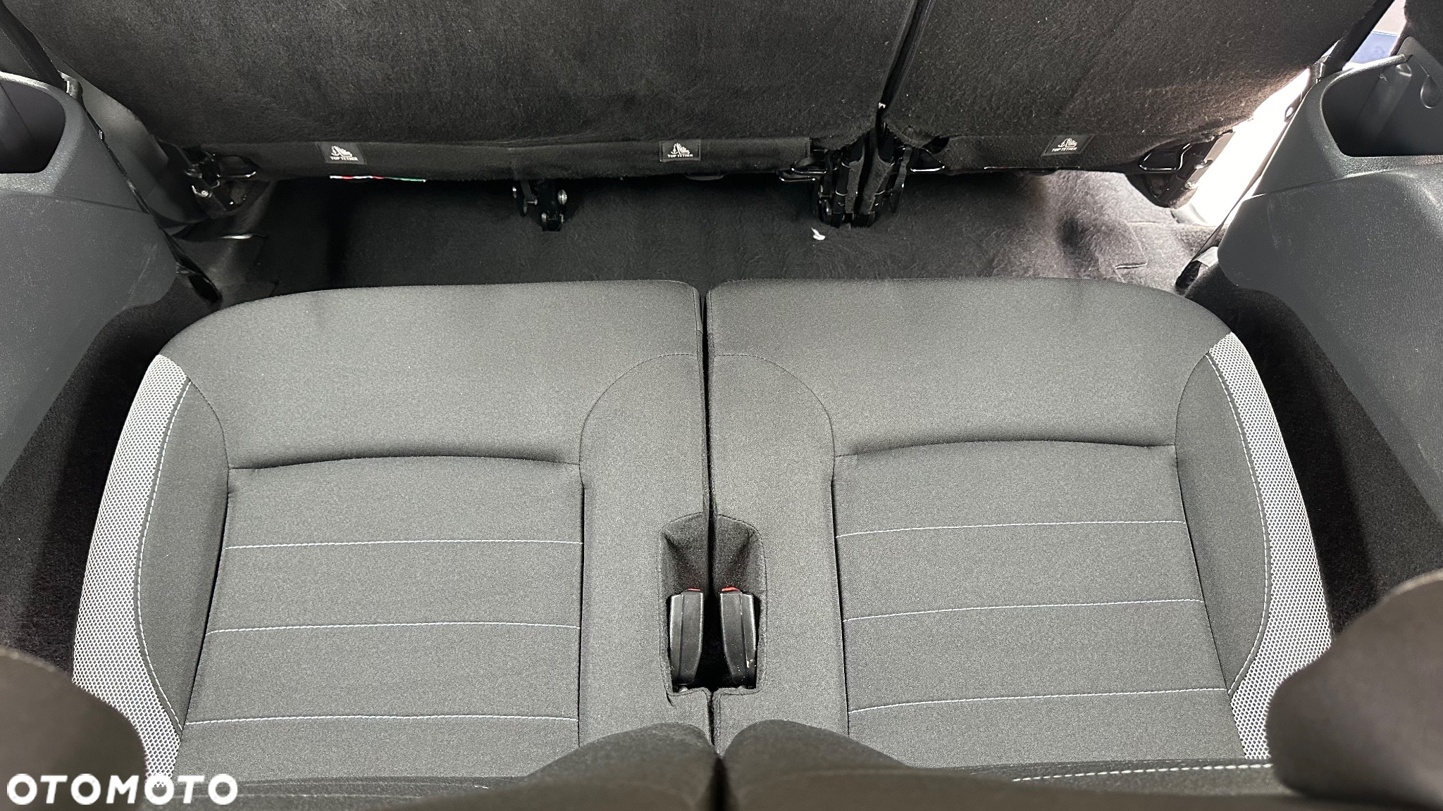 Dacia Lodgy 1.6 SCe Access S&S - 30