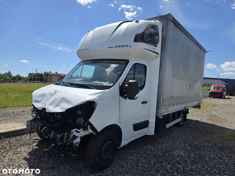 Renault Master - 3