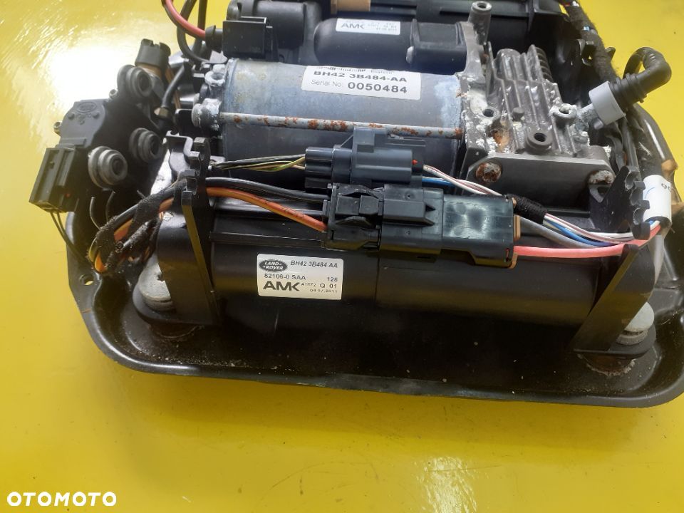 RANGE ROVER KOMPRESOR AMORTYZATORÓW BH423B484AA - 2