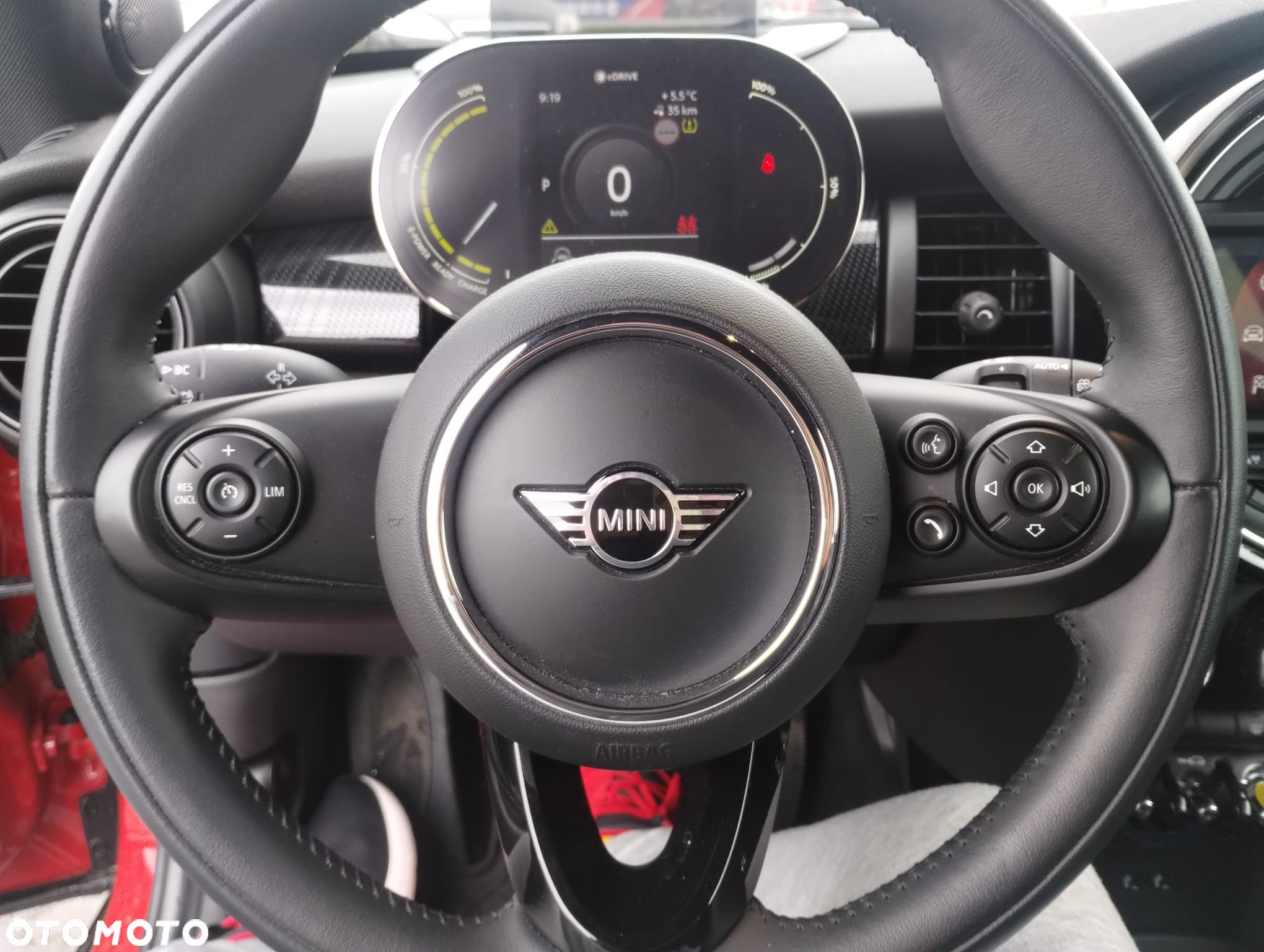 MINI Cooper SE - 29