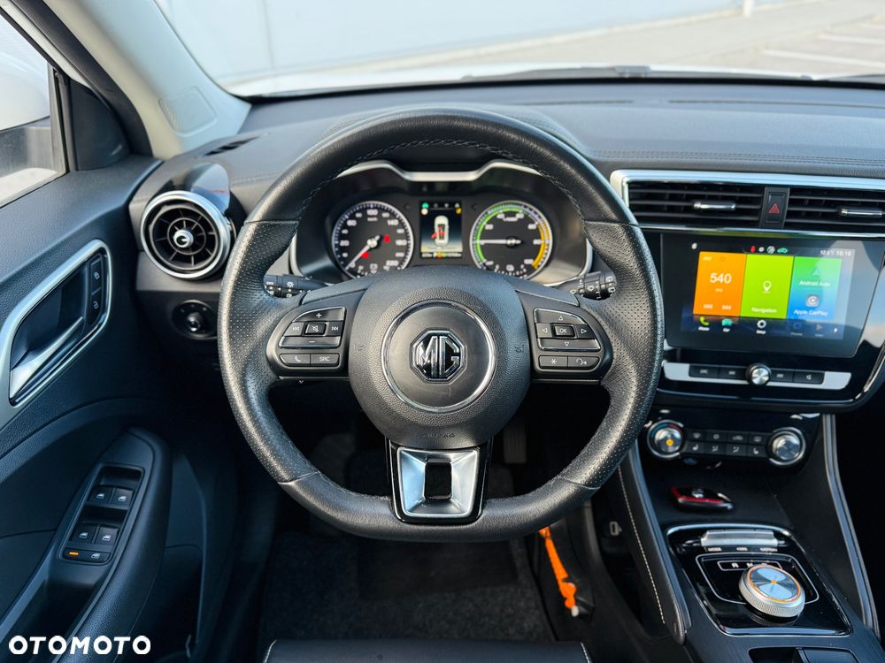 MG ZS EV Luxury - 9