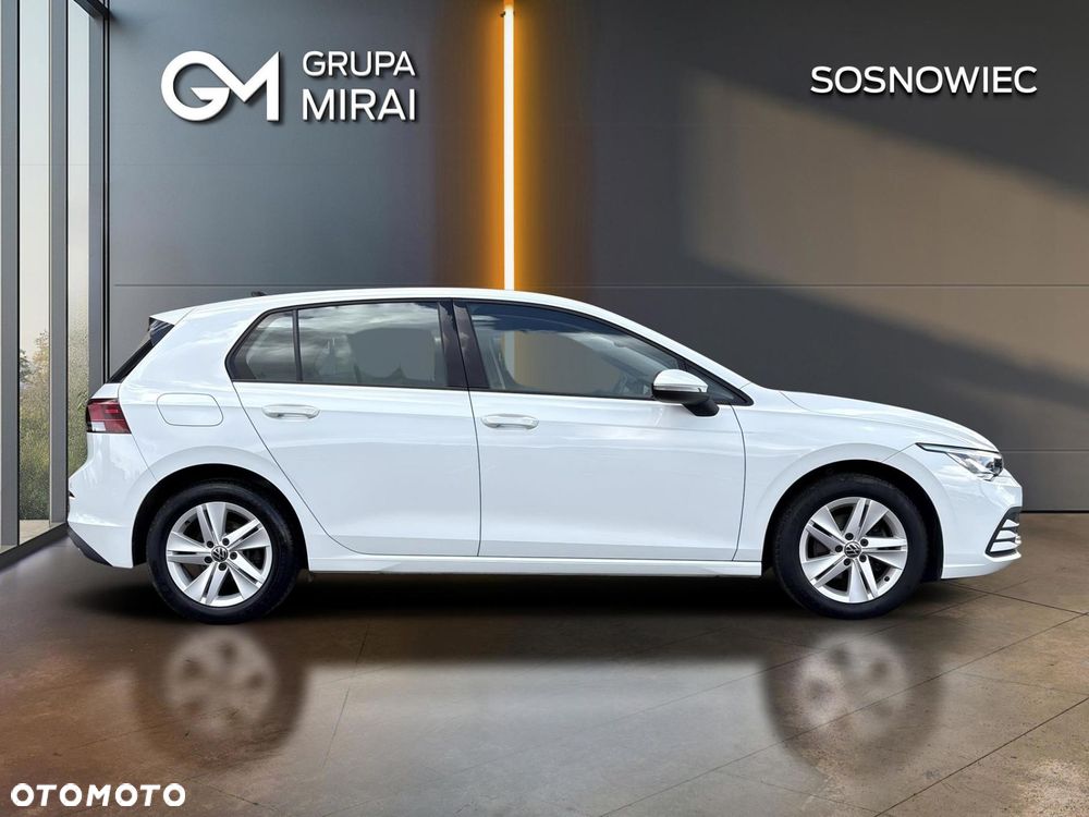 Volkswagen Golf - 6