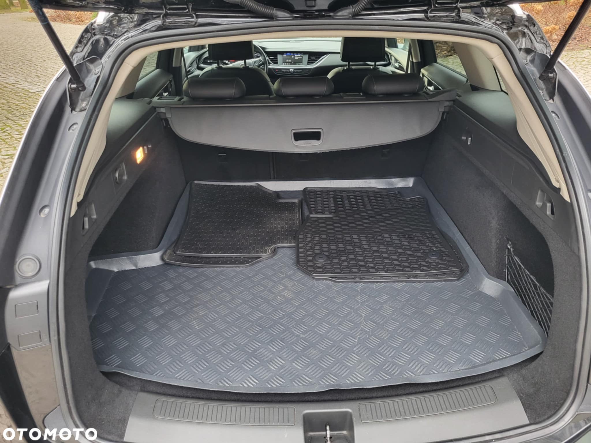 Opel Insignia - 31