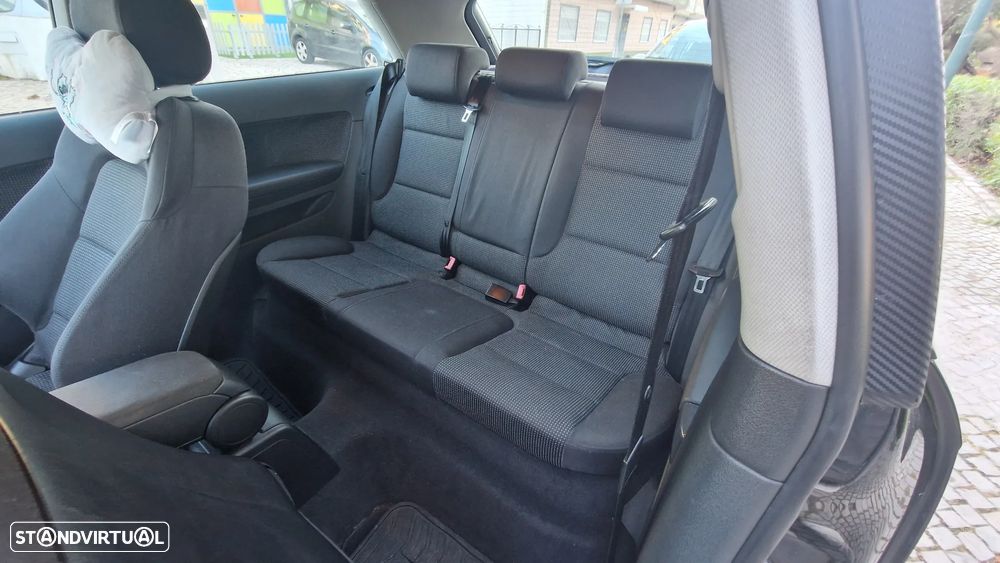 Audi A3 1.6 FSI Attraction - 12