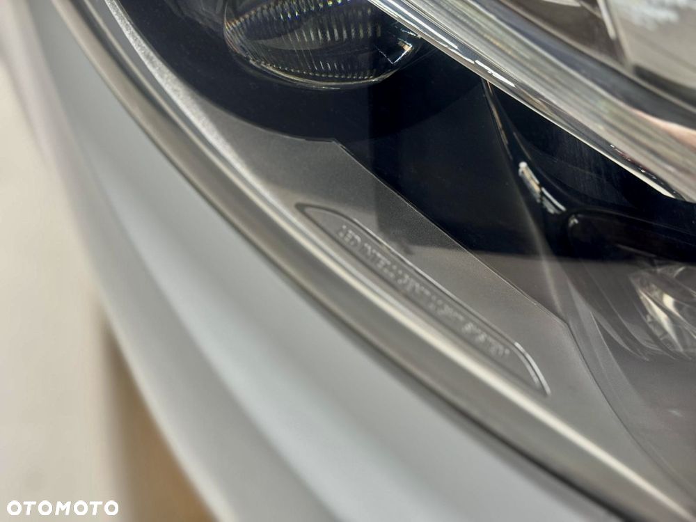 Mercedes-Benz Klasa V 300 d 9G-Tronic (d³ugi) - 17